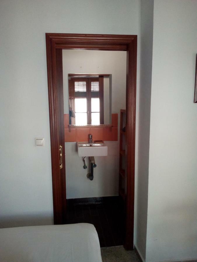 קורדובה Vivienda Turistica Templo Romano מראה חיצוני תמונה
